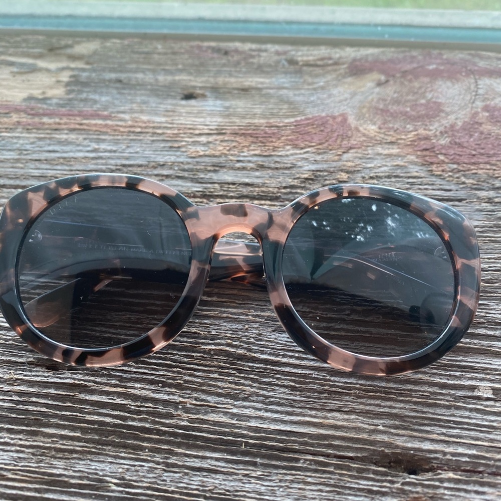 Tortoise shell Diff sunglasses